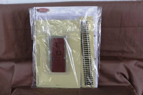 Train   - Build Your Own Model Railway Village And Track set no 50