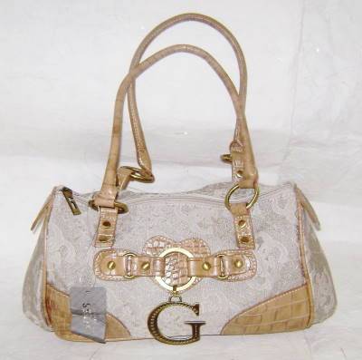 ( Stock Clearance ) Stunning and Brand New - Ladies Guess Bag