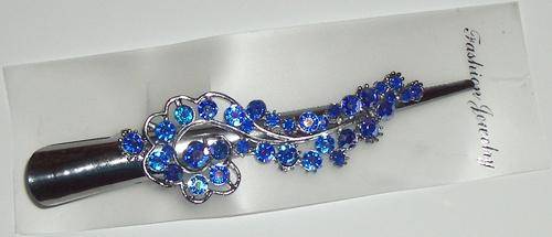 STUNNING BLUE HAIR CLIP