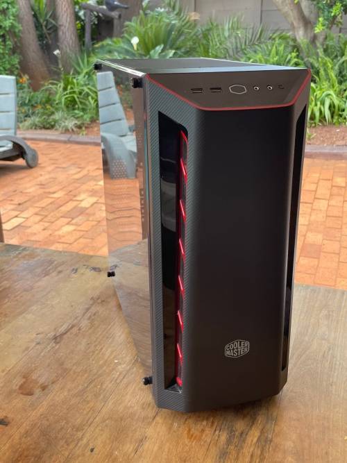 Coolermaster mb511 gaming computer case.n