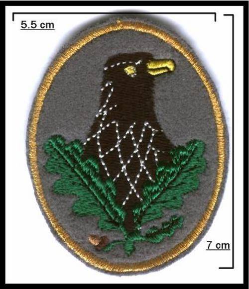 Embroidered WWII German Sniper Badge First Class on Grey Felt Repro