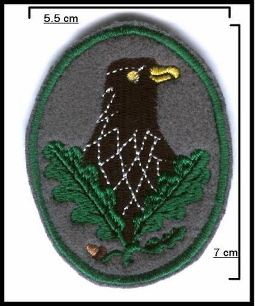 Embroidered WWII German Sniper Badge Third Class on Grey Felt Repro