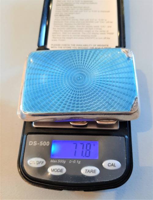 Vintage 1918 solid sterling silver cigartte case with blue enamel lid. Hinge is damaged 77.8gr