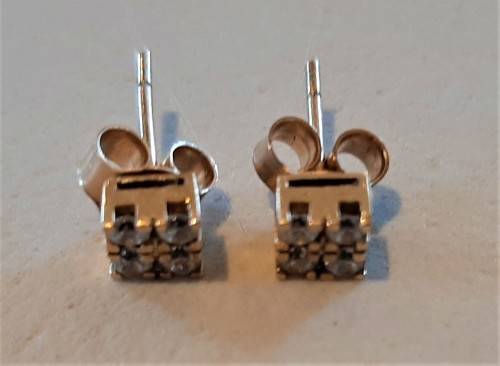 Quality pr of 9ct gold Pierced ears Diamond earrings 4 block shape genuine 9 carat gold butterflies.