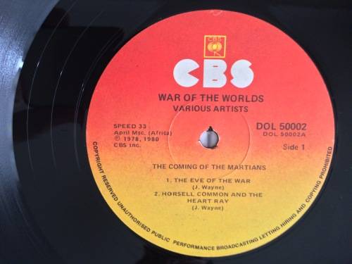 Jeff Wayne - The War Of The Worlds (Vinyl 2LP) (Cover VG+, LP`s VG+ to EX)
