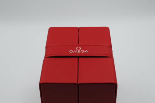 Omega Genève Automatic Men`s Dress Watch