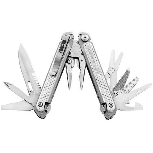 Leatherman Free P2 Multipurpose Pliers!!  Brand New Condition!!