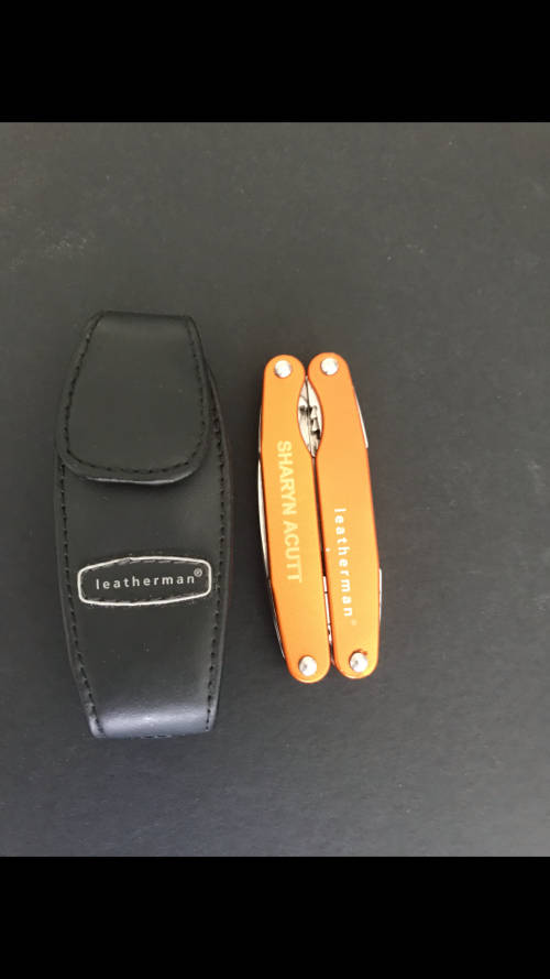 `Leatherman Juice S2 with leather POUCH,,,RARE FIND!!!