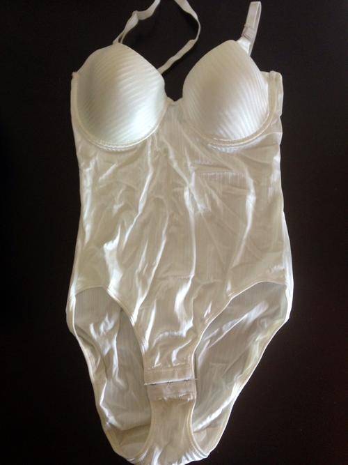 IVORY BODYSUIT - 36C