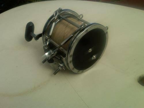 Very Good Condition - Penn Senator 12/0 12 0 Reel Spooled Mono - Metal Spool
