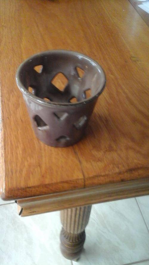 linnware plant holder light brown