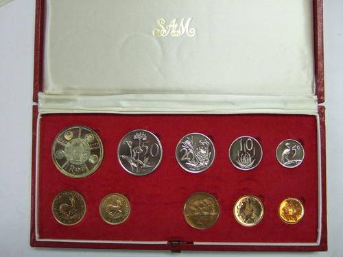 1974 Long Coin Set