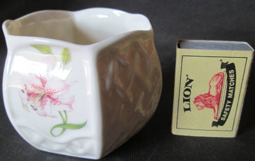 Belleek Ireland Country Trellis Violet Bud Vase Votive Candle Holder