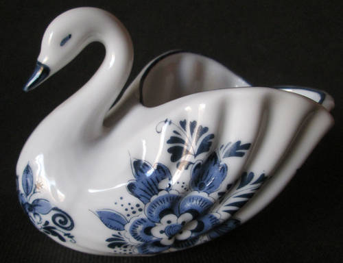 Oude Molen Fabriek Delft Swan