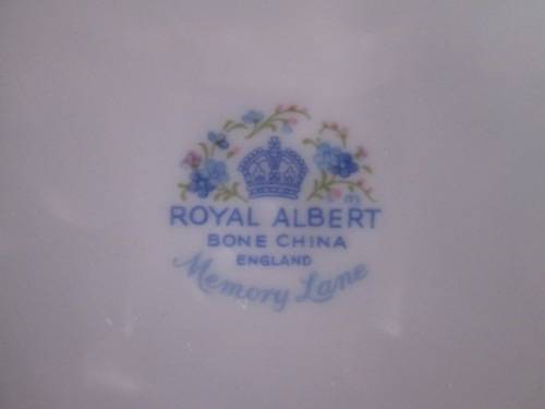 Royal Albert Trio 'Memory Lane'