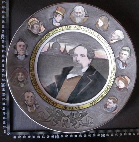 Royal Doulton Wall Plate 'Dickens'