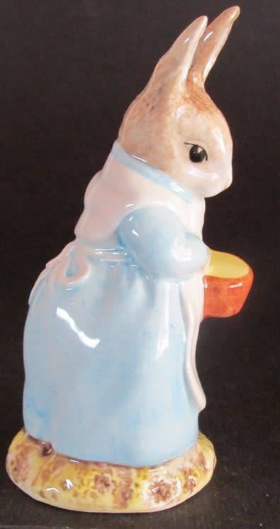 Beswick Beatrix Potter 'Mrs Rabbit Cooking' with box
