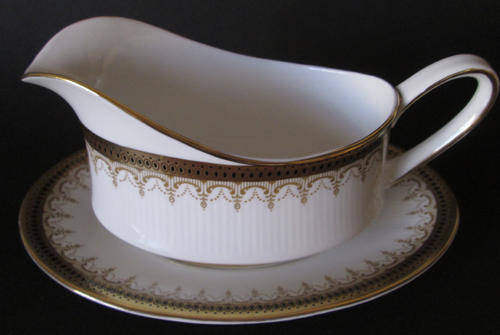 Paragon Gravy Boat with Saucer 'Athena'