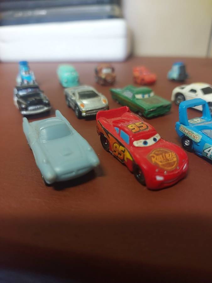 PIXAR CARS MINI MODELS (16 CARS)