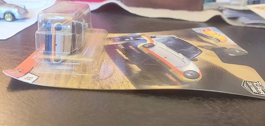 HOT WHEELS - 1986 PORSCHE 959 - WILD TERRAIN ) real riders)