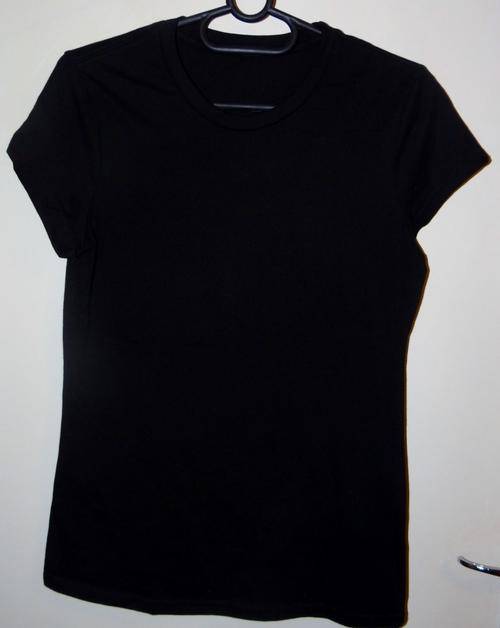 Black T shirts size Small for Woman