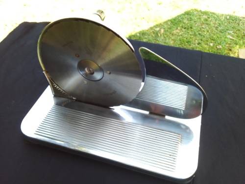 Vintage Pineware BREAD/MEAT Cutter