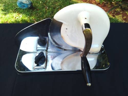 Vintage Pineware BREAD/MEAT Cutter