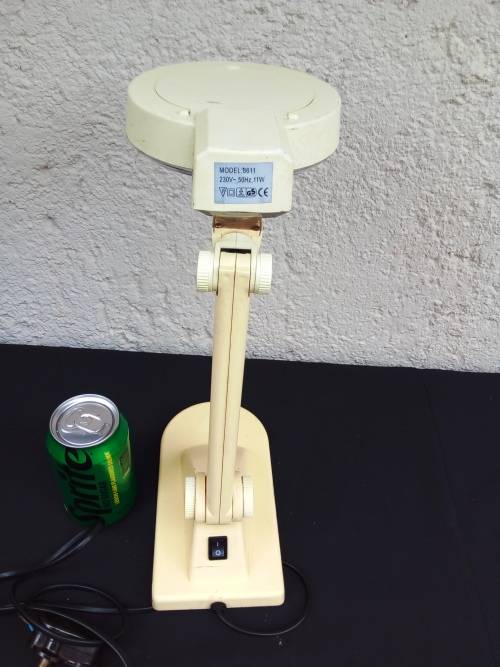 JEWELRY AND WATCH MAKING MAGNIFYING LAMP - 100% WORKING -  ADJUSTABLE