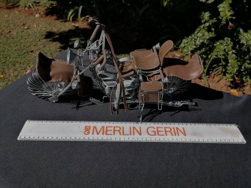 AMAZING HARLEY-WIRED BIKE WITH LEATHER VERY NEAT - 42 CM X 14 CM