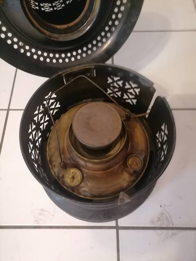 Antique Vintage Portable Black Valor Kerosene Oil Heater 525-T, England