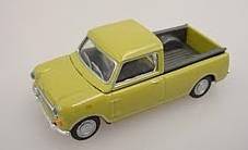 MINI PICK UP "AVO GREEN", 1/43,NIB,die cast by Cararama