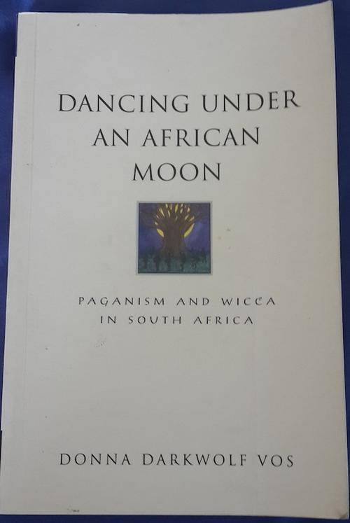 Donna Darkwolf Vos - Dancing Under an African Moon