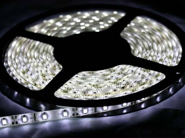Bright White 5M 300 LED Flexible Light Strip