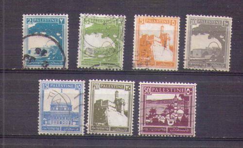 Palestine. Group of 7 stamps. Used few hinged