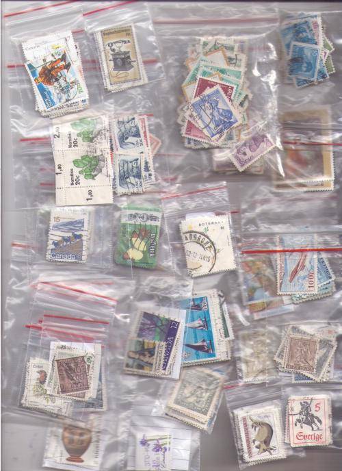 Worldwide.Thematic stamps sorted in 36 reclosable bags.Duplications/unchecked. See note