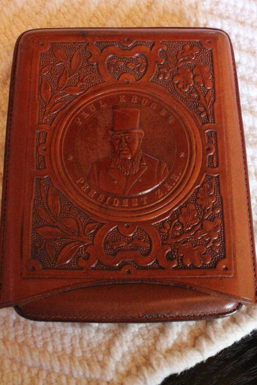 LEATHER TOBACCO CASE - PAUL KRUGER