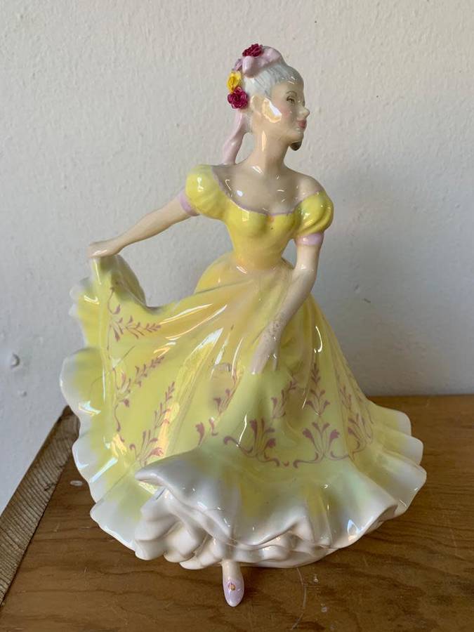 Beautiful large Royal Doulton figurine `Ninette` - minor damage