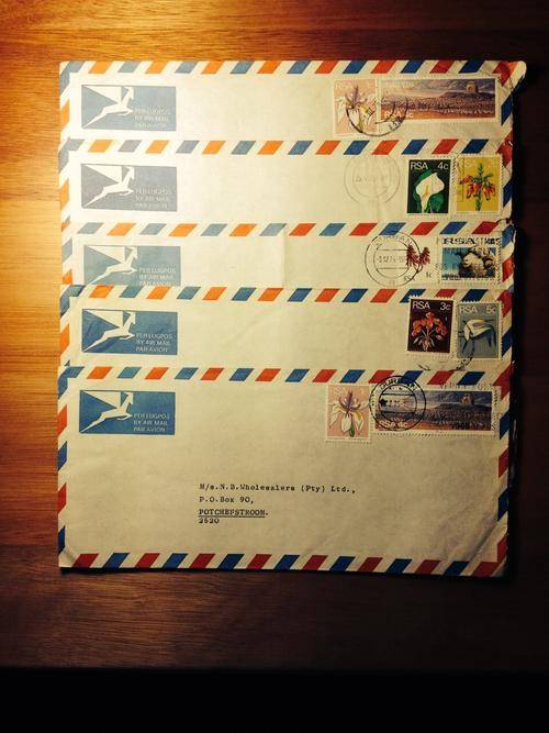 Lot1 5x Airmail covers from 1975