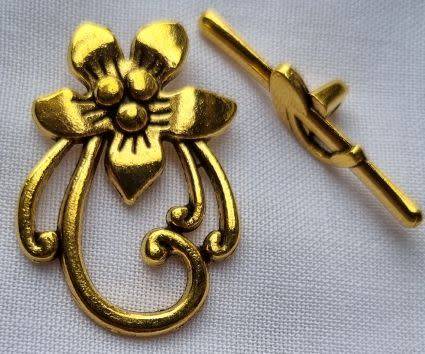 Tibetan Style Antique Gold Tone Flower  Toggle Clasp  29x20 mm - 1 Set