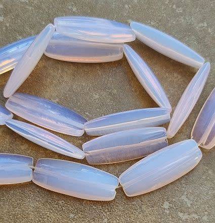 1 Strand  Opalite Beads / Pink  (Bead Size +/- 29 x 11mm) 13Pcs