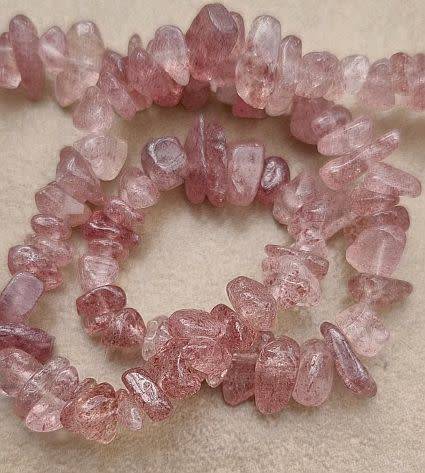 1 Strand / Grade A /  Natural / Strawberry Quartz / Chips / Strand  +/- 40cm