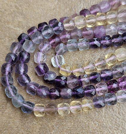 1 Strand x (+/-4x4mm)  Natural / Fluorite  / Faceted Cube / Beads  +/-95pc