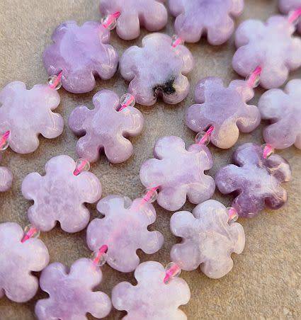 6pcs  x (+/-15mm)  Natural  /  Lepidolite /  Flower Beads