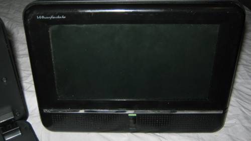 PORTABLE CAR DVD PLAYERS (USE IN CAR OR AT HOME)