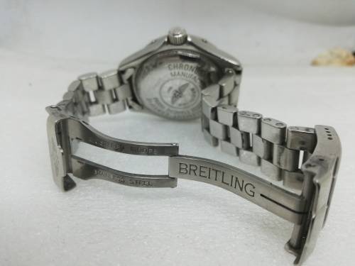 Brietling Superocean Auto