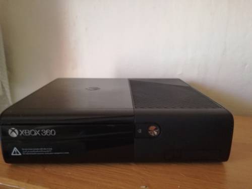 Xbox 360E for parts repair