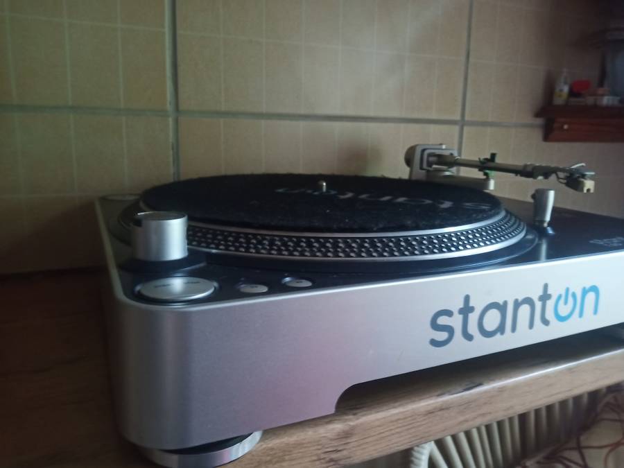 Stanton T. 50 Turntable.
