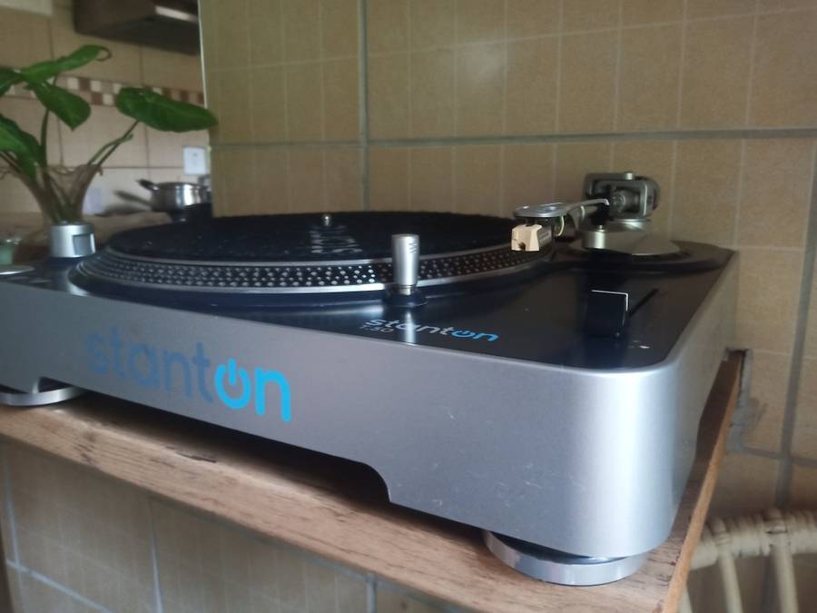 Stanton T. 50 Turntable.