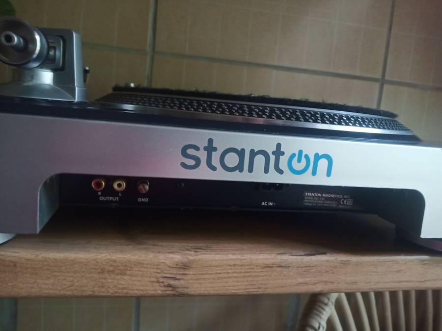 Stanton T. 50 Turntable.