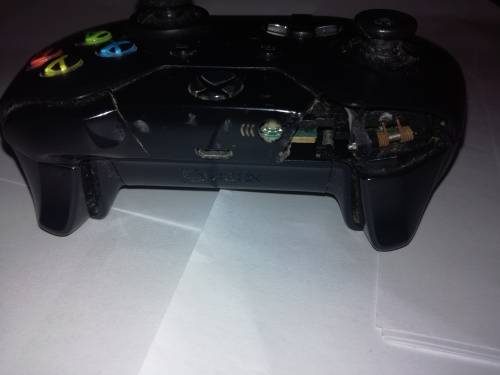 xbox One 1TB for repair / parts